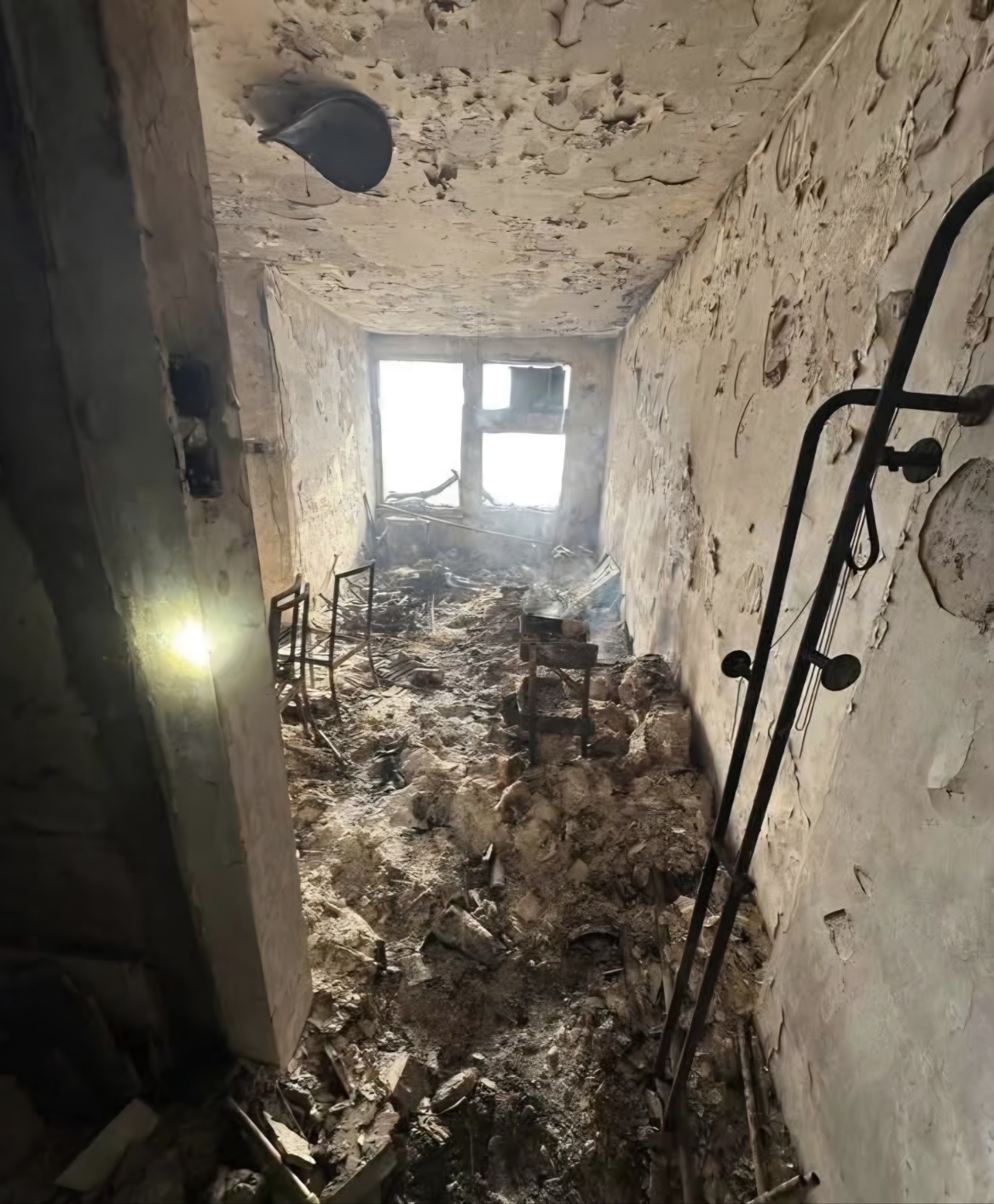 홍콩화재건물에타고남음방과물건들