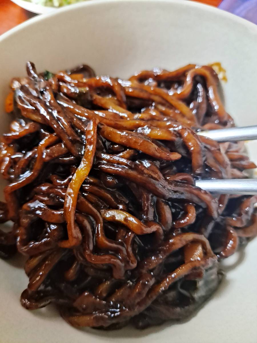 이춘삼 그릇에 담다