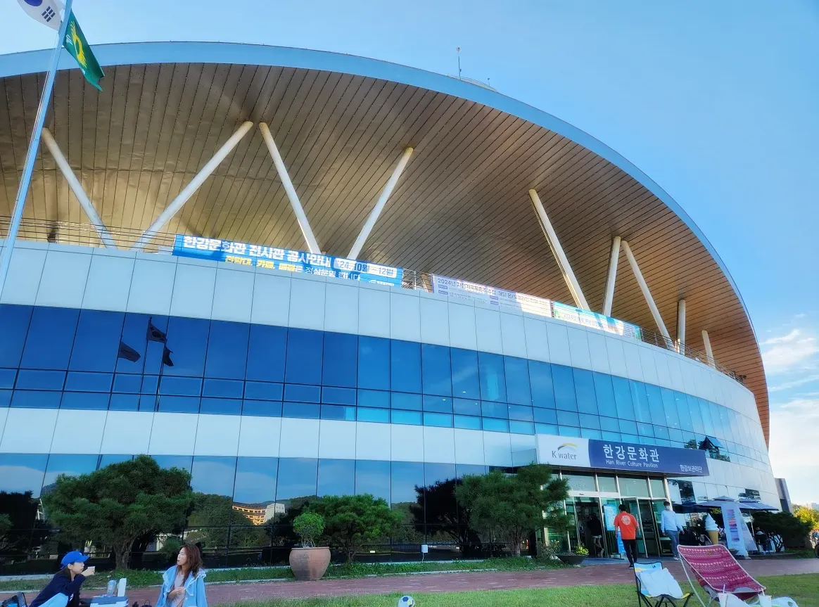 강천보-한강문화관-잔디