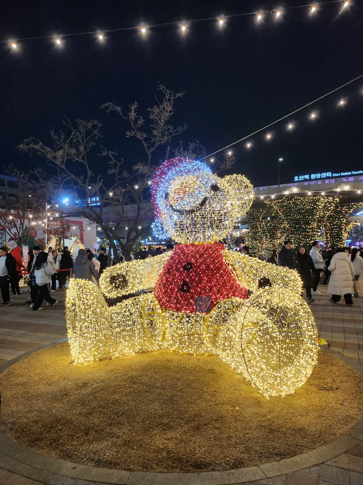 오해피-산타마켓-조형물