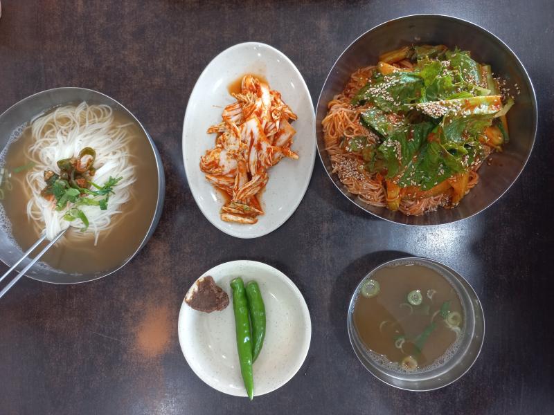 전주멸치국수(새참국수) 진짜멸치국수와 원조비빔국수 상차림