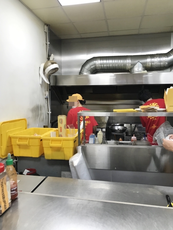 노스트레스버거 주방 내부