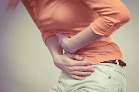 왼쪽 갈비뼈 아래 통증