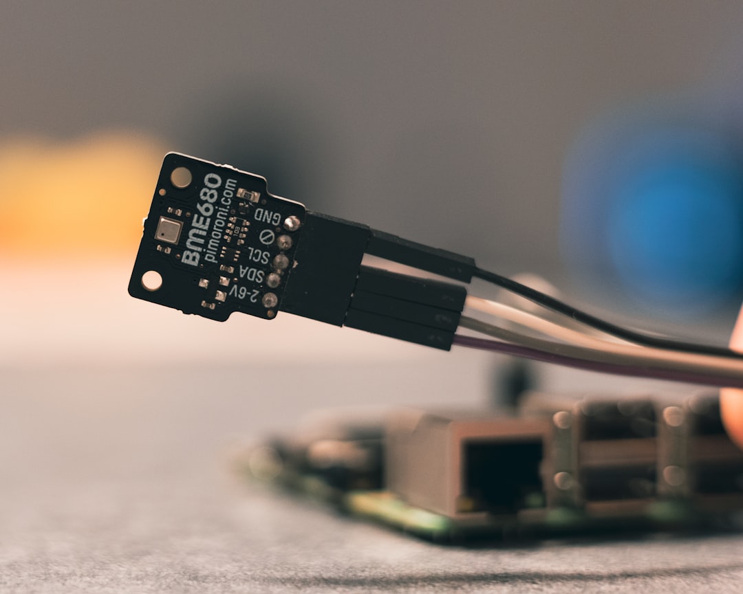 Sensor