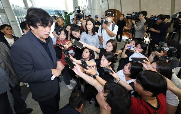배재고 사과 방문: '지역 조롱 구호' 배재고 야구부, 광주일고 직접 찾아 진심 어린 공식 사과 및 국립 5&middot;18 민주묘지 참배 전말