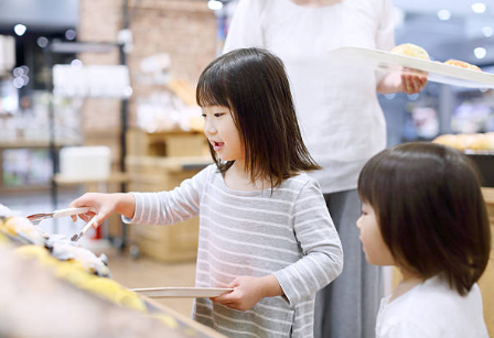 elementary student food curiosity