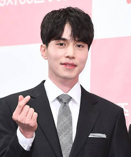 이동욱