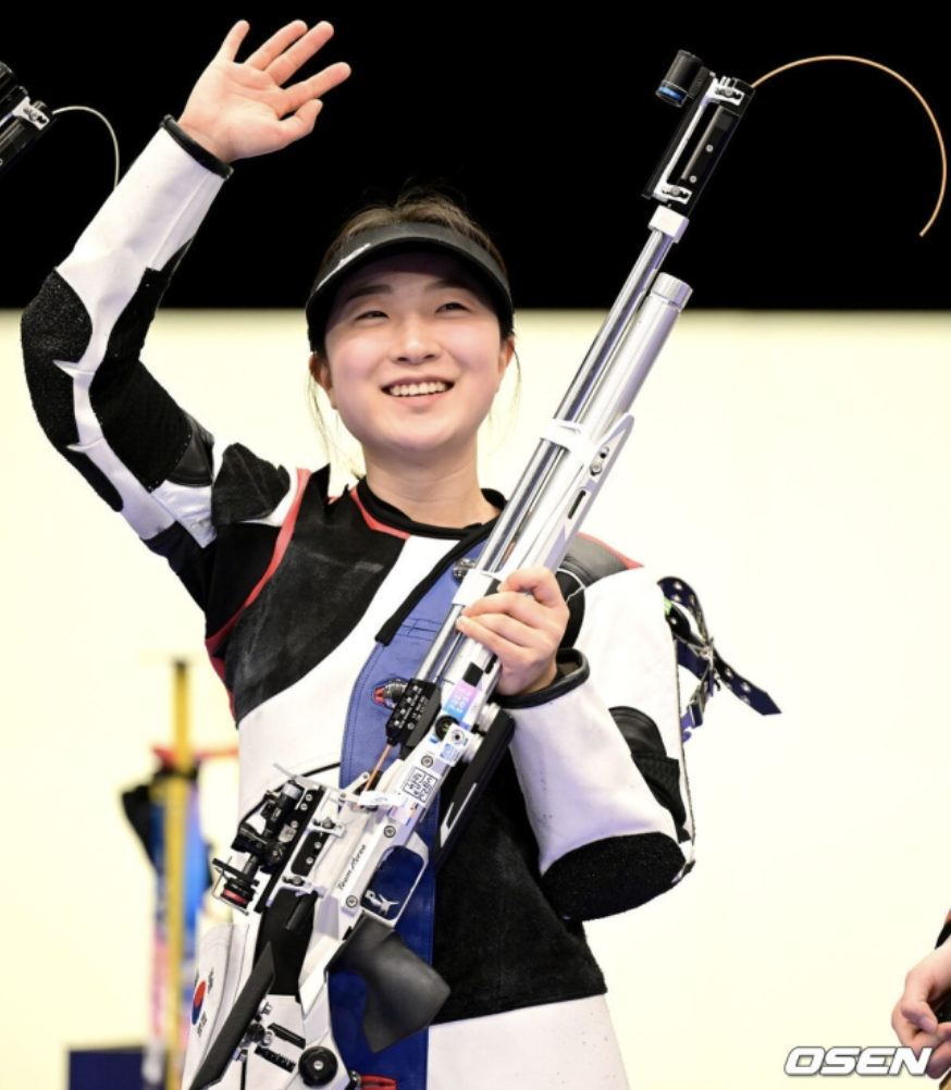 2024 파리올림필 한국의 4번째 금메달 여자공기소총 10m 최연소 국가대표 고등학생 반효진
이번 금메달은 파리올림픽의 4번째 금메달이자 하계 올림픽 역사상 100번째 금메달!