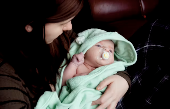 육아휴직으로 출산 후 아이와 함께