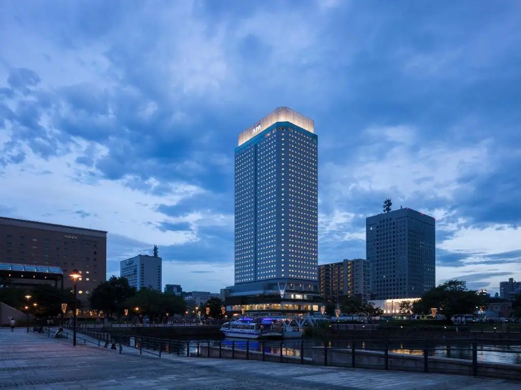 APA 호텔 앤 리조트 요코하마 베이 타워