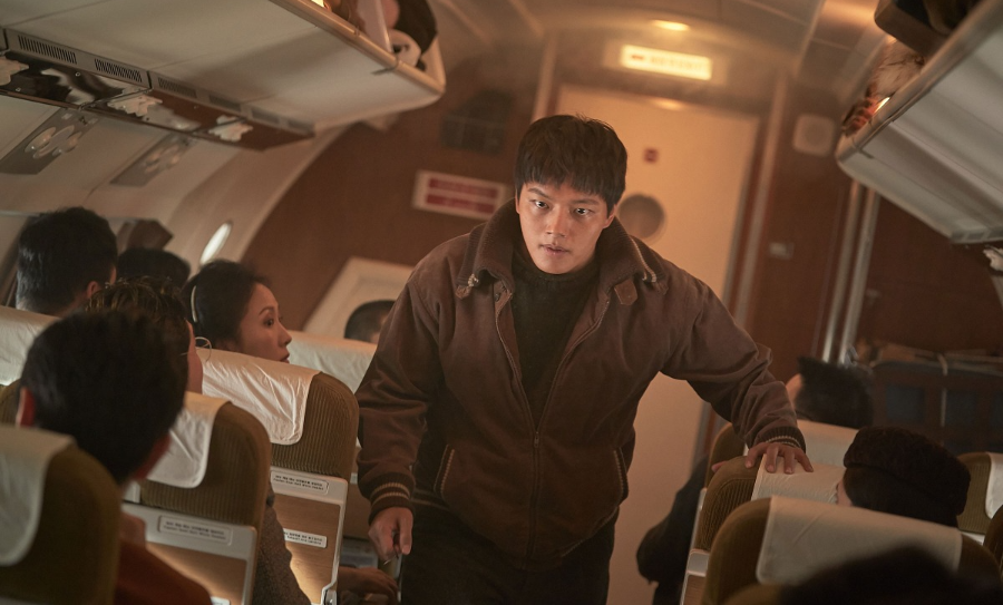 납치범 '용대'(여진구)