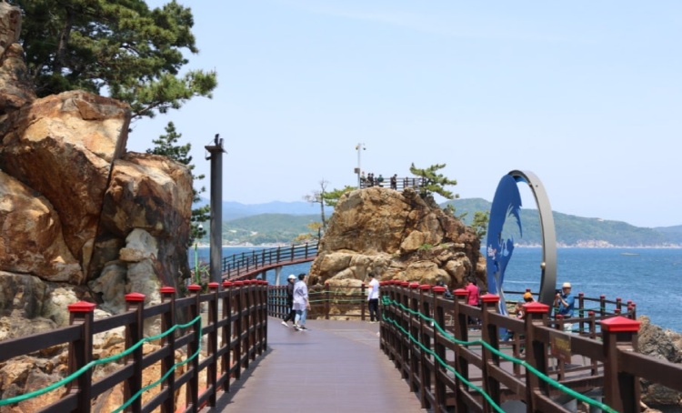 초곡용굴촛대바위길