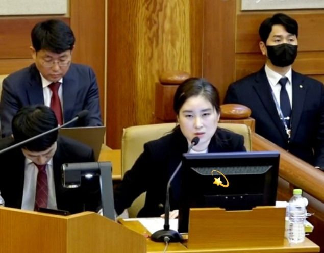 김계리 변호사 입모양 영상 움짤