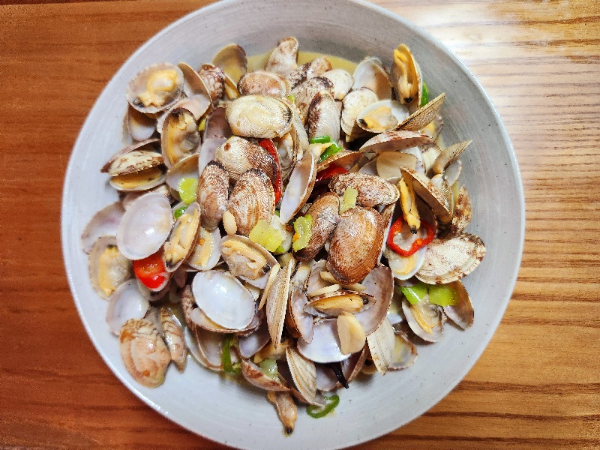 완성된 바지락 술찜