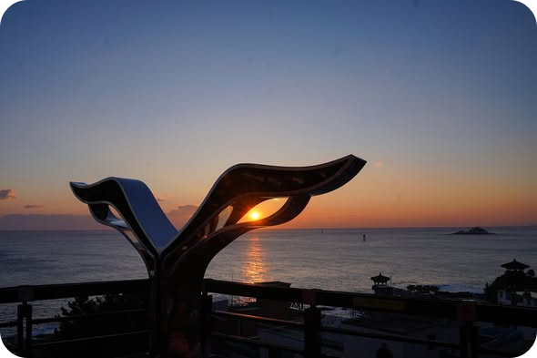 강원도 속초 등대 전망대새해 일출 해돋이 명소/출처:속초시청