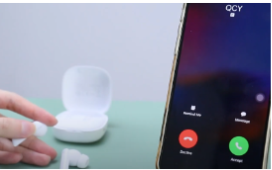 QCY 블루투스 이어폰 연결방법