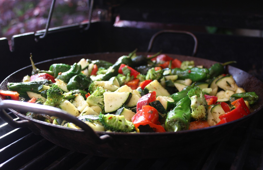 간단한 여름 반찬 준비: 10분으로 완성하는 시원하고 맛있는 요리