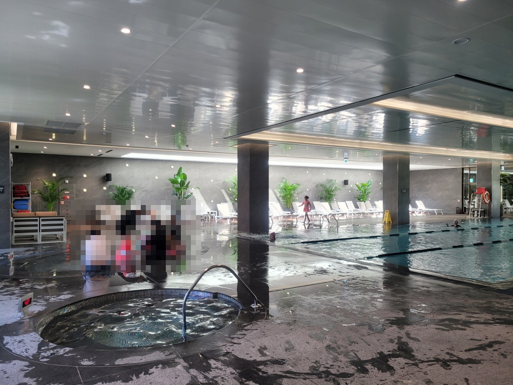 더블트리 바이 힐튼 서울 판교 수영장