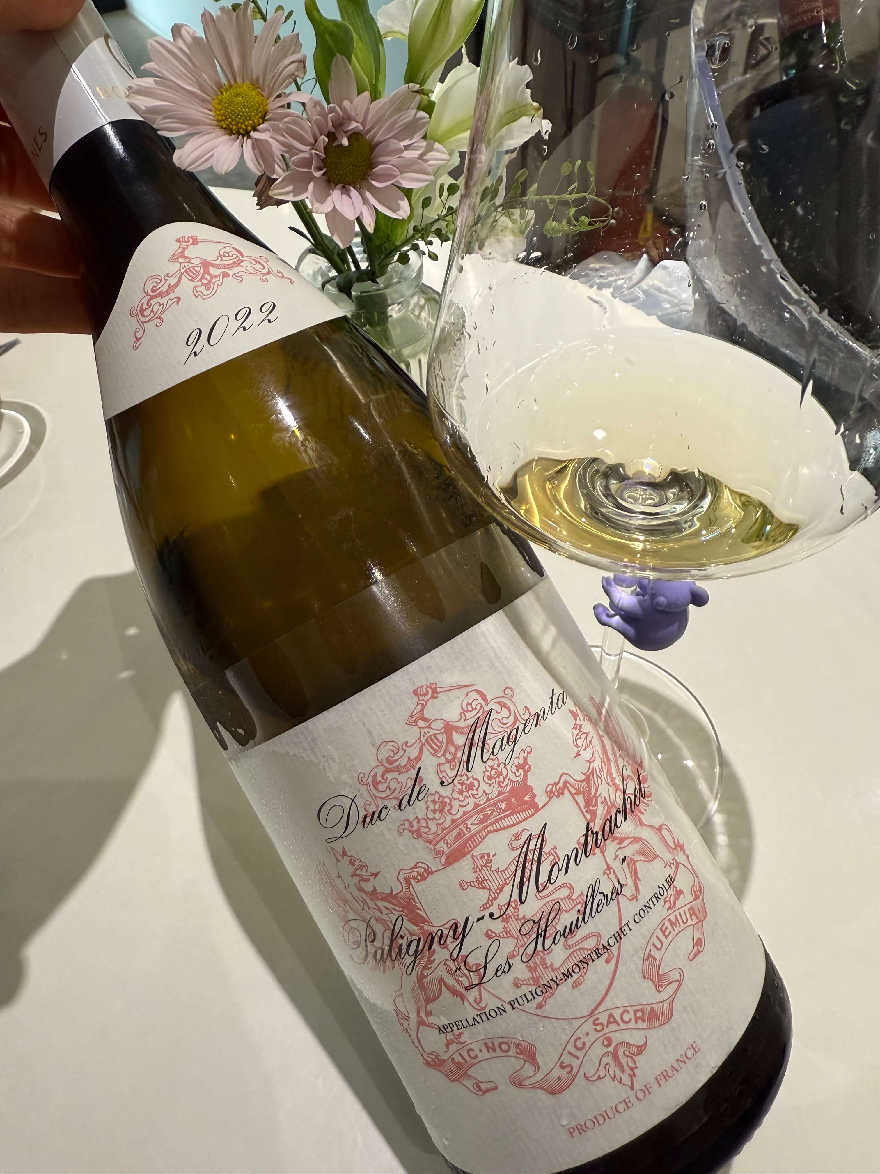 Louis Jadot Domaine Duc de Magenta Puligny-Montrachet “Les Houlières” 2022, Burgundy, France โ ๋ฃจ์ด ์๋ ๋๋ฉ ๋ฅ ๋ ๋ง์ ํ ํ๋ฆฌ๋ ๋ชฝ๋ผ์
ฐ '๋ ์ฐ์ด์๋ฅด' 2022