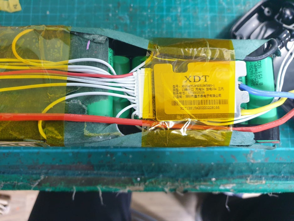 삼성 고방전 inr18650-25r 셀과 회로 연결