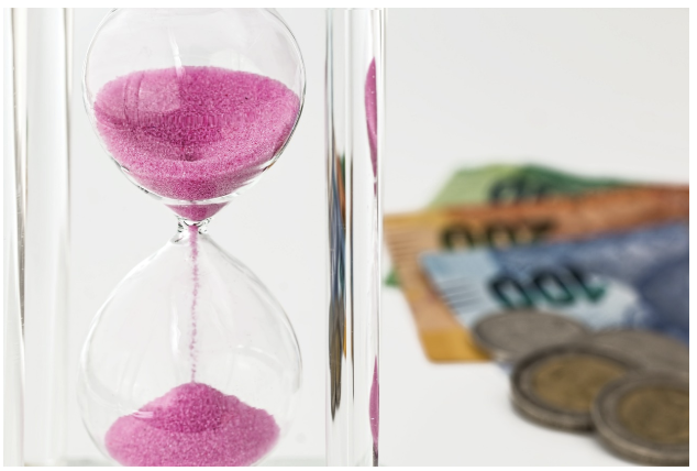 장기 투자 vs 단기 투자: 무엇이 나에게 맞을까? 투자 기간에 따른 리스크와 수익률 차이 비교