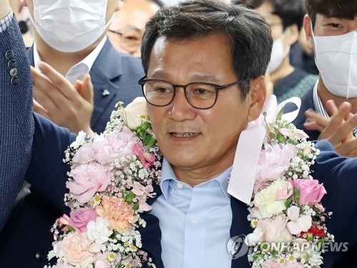 김홍규 정치 경력