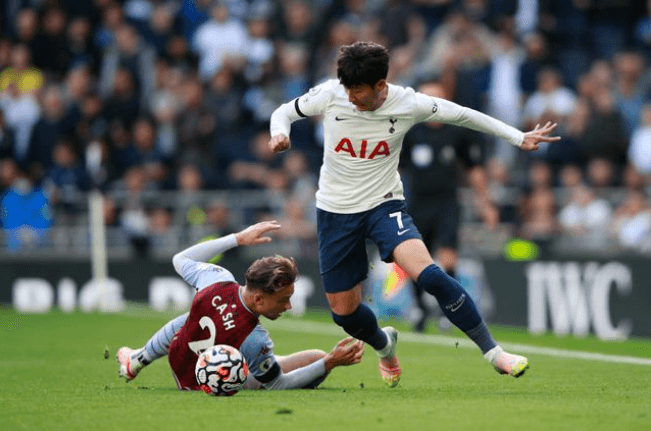손흥민-축구경기-이미지
