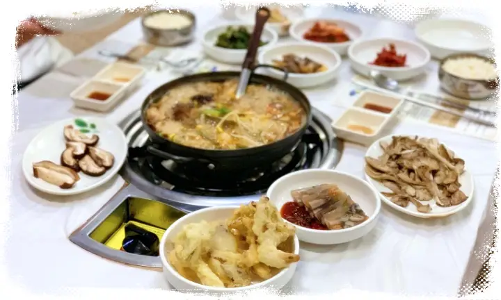 자족식당 고기맛 나는 버섯으로 만든 버섯주물럭 버섯전골 맛집 영월 동강 맛집