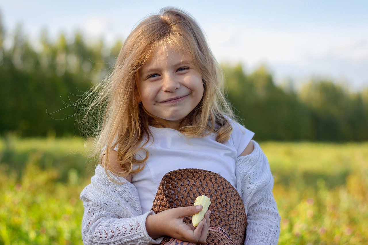 아기랑 쿠키 만드는 사진