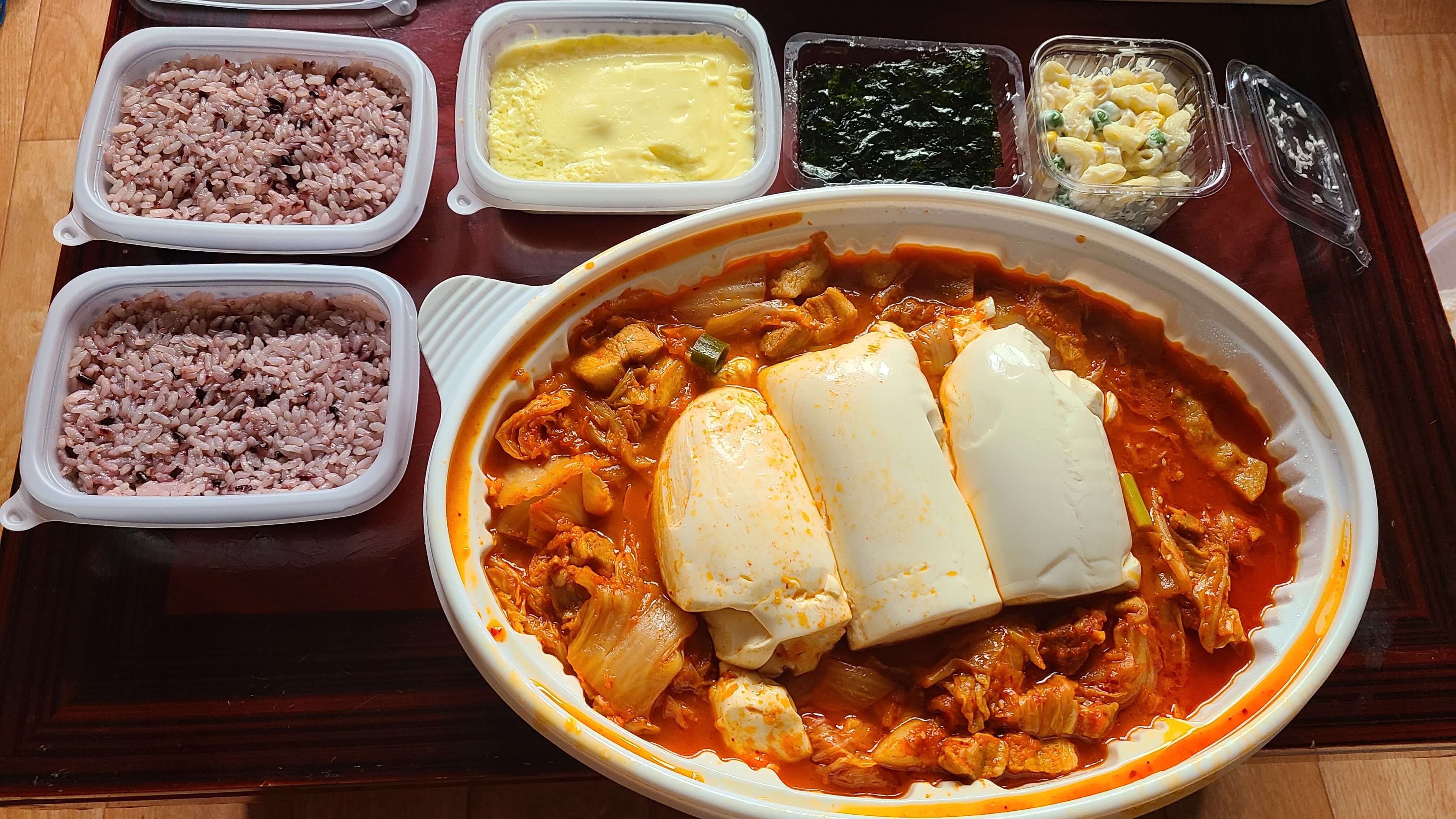 옥수동-묵은지-김치찜-삼겹2배-김치찜-개봉