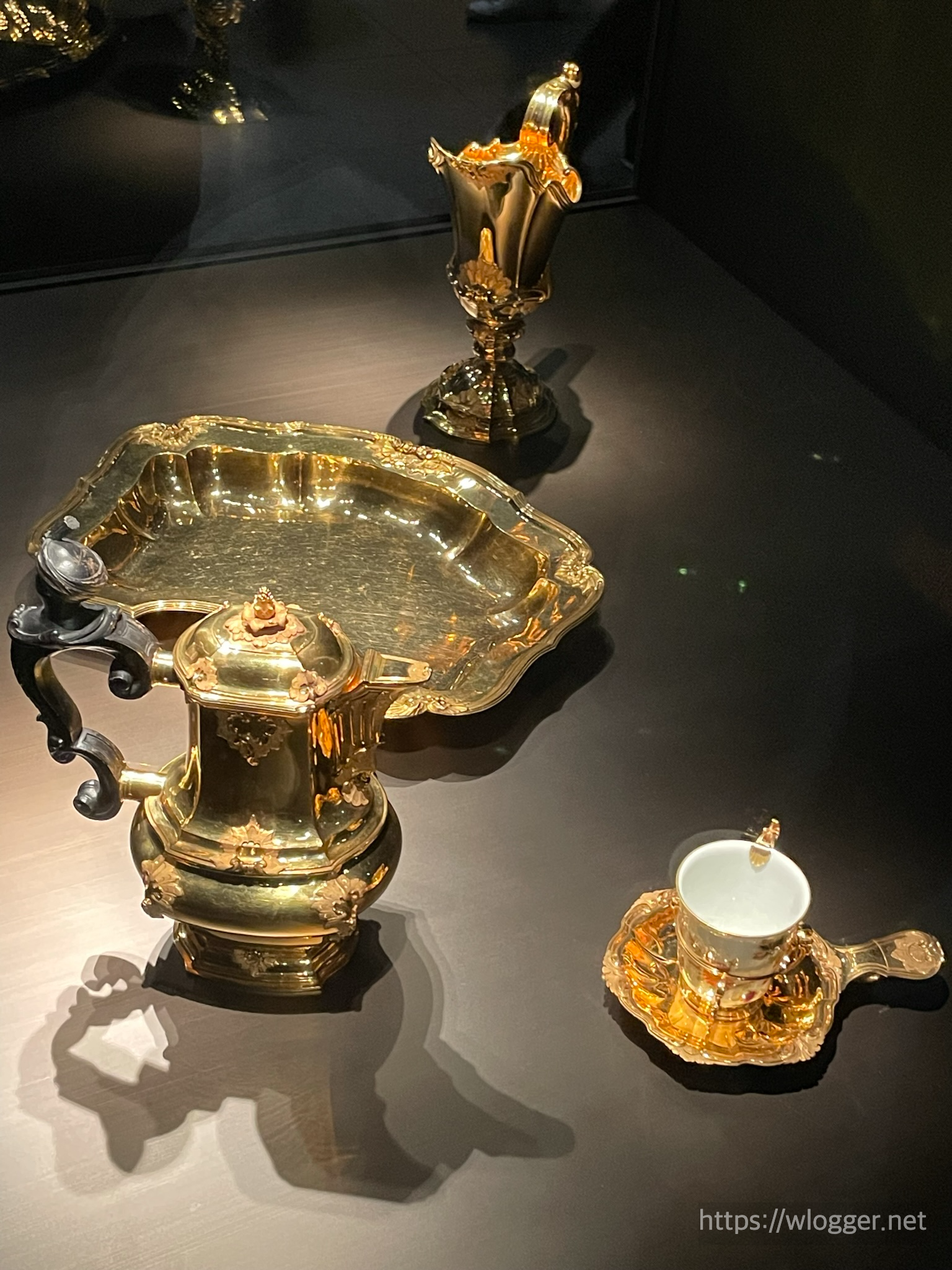 합스부르크 600년, 황금 그릇 세트