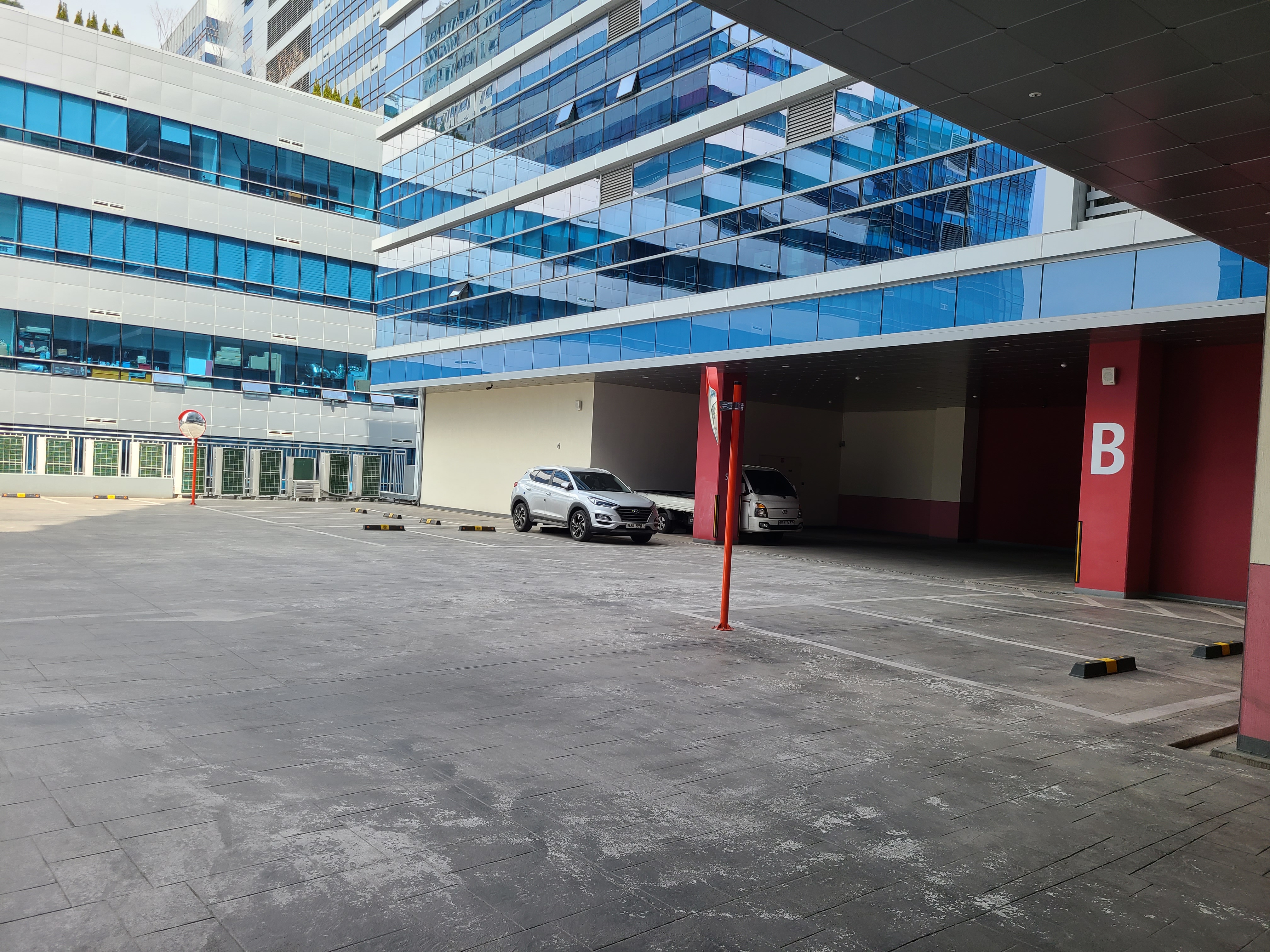 센트럴비즈타워 2차 지상주차장 및 섹션오피스2