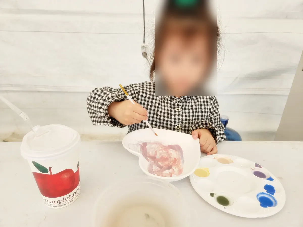 곤지암-도자페스티벌-접시-만들기-체험-하는-아이