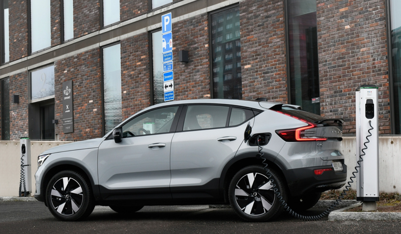 2024 볼보 C40 리차지 리뷰(성능, 제원 등등)