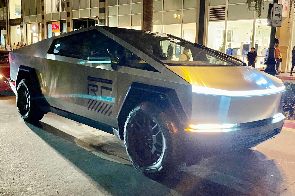 테슬라 사이버트럭