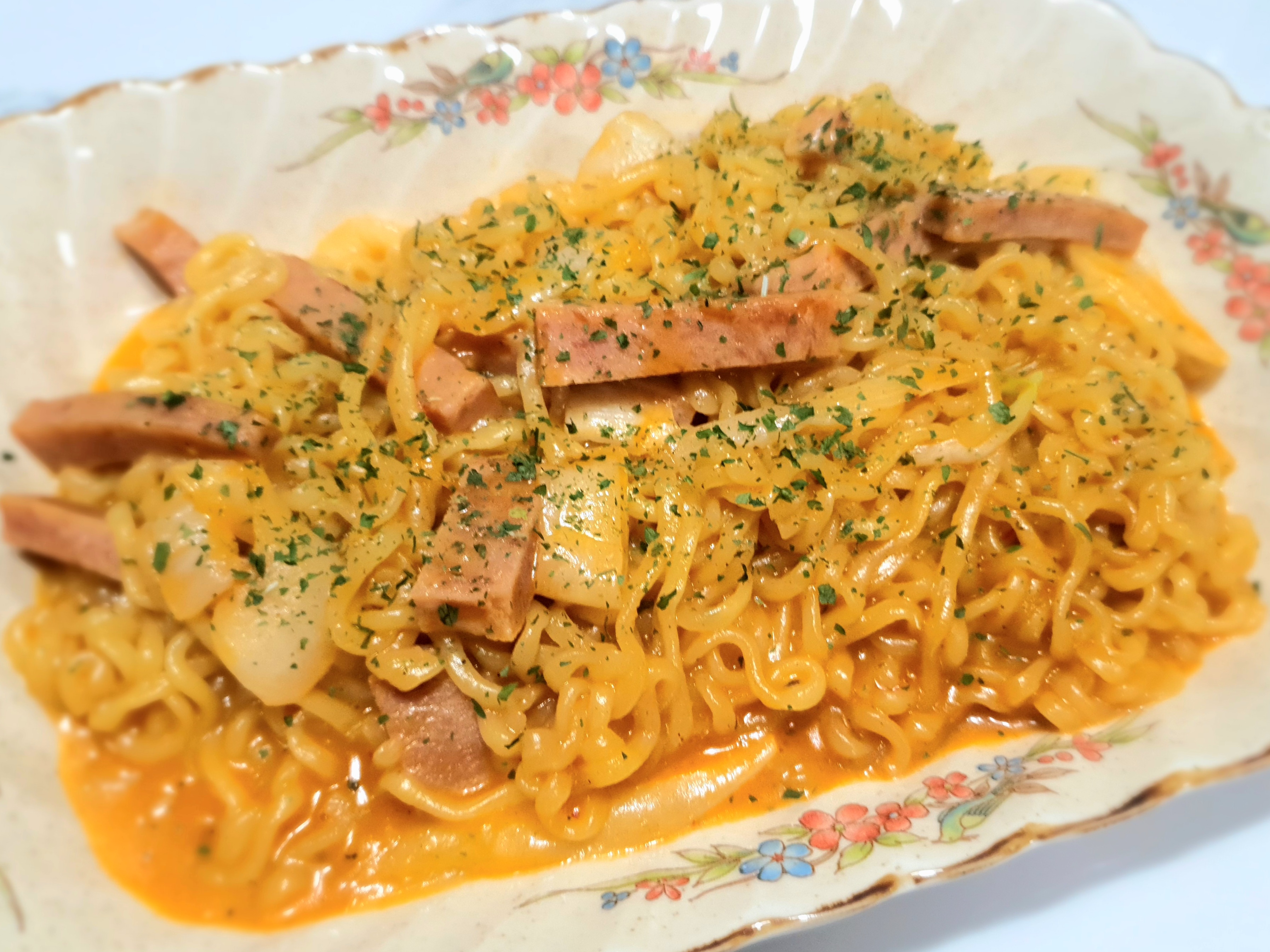 많이-맵지-않았어요.