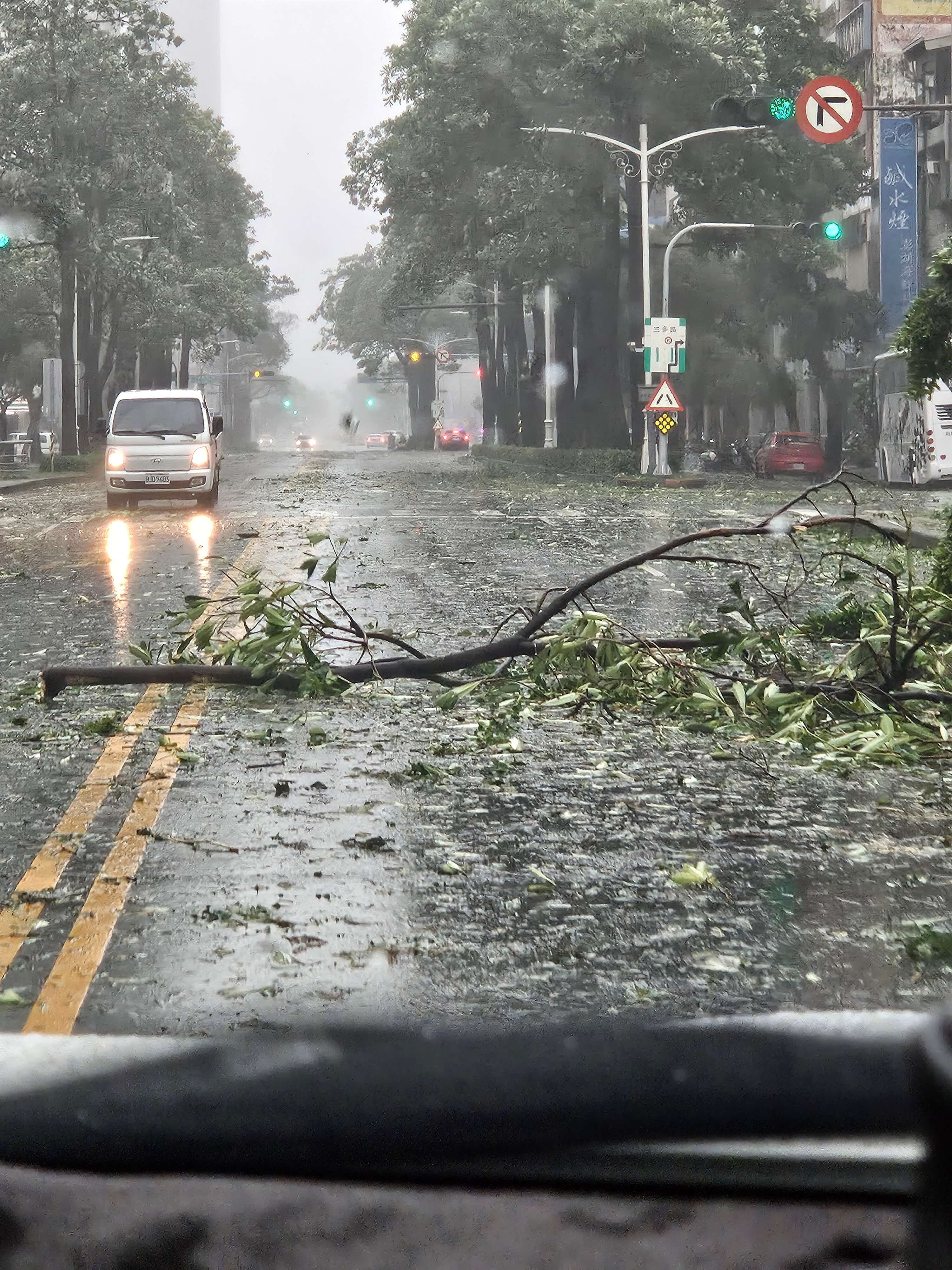 태풍 속 가오슝 1~2일차