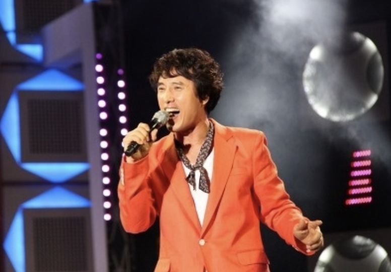 김민교 무대 활동