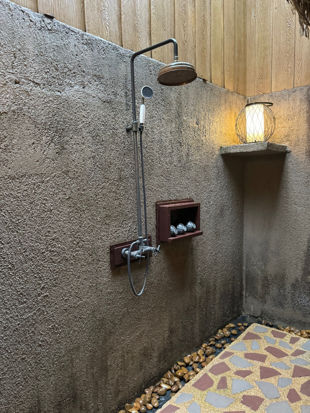 Clay Pool Cottage room