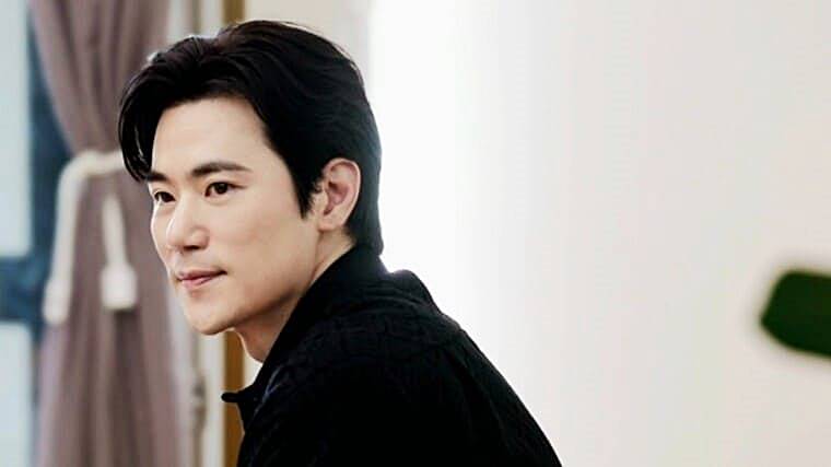배우-김강우