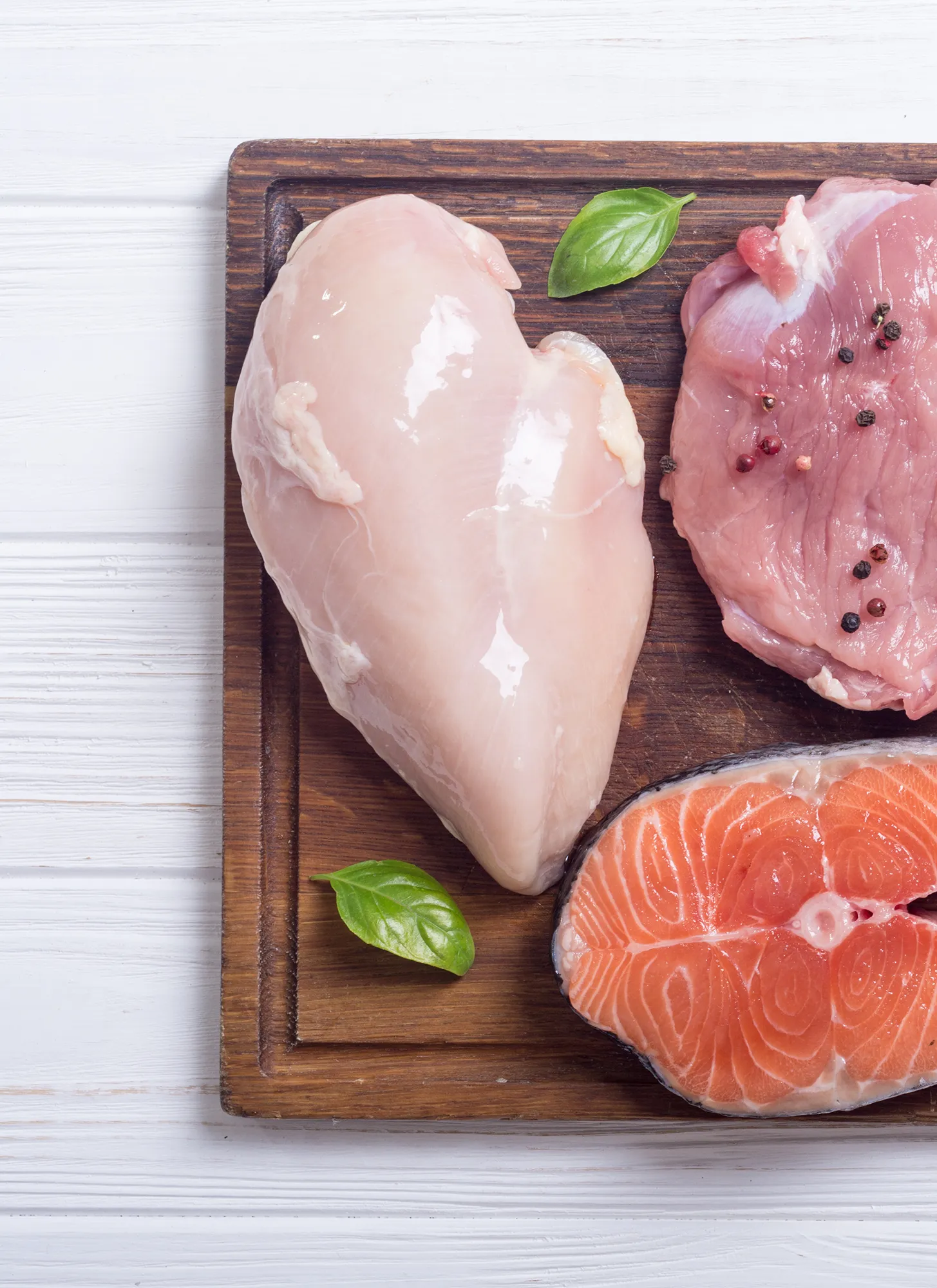 닭고기는-가벼운-단백질-원천으로-다이어트나-근육-증가에-좋다