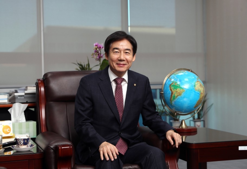 이용호 미소