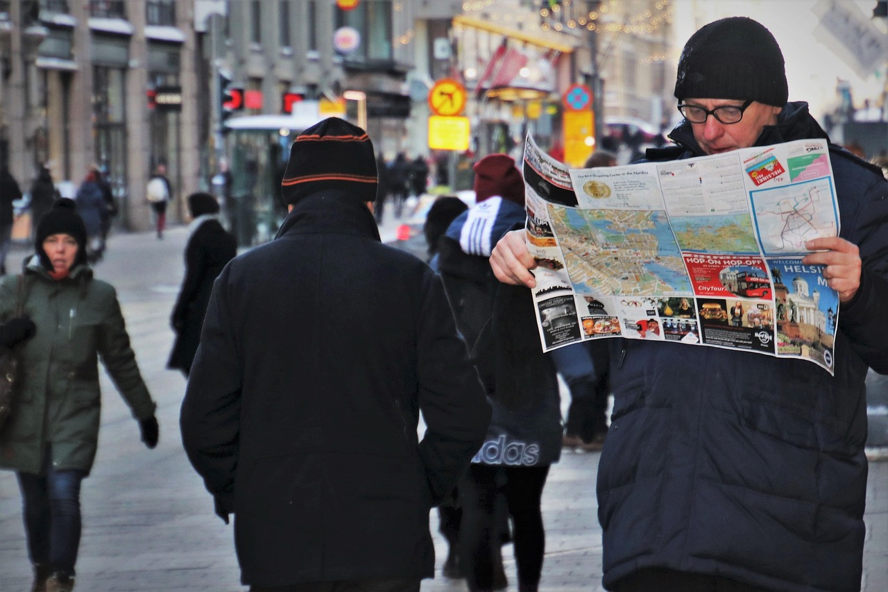 바쁜 도시 사람들의 모습 사진
