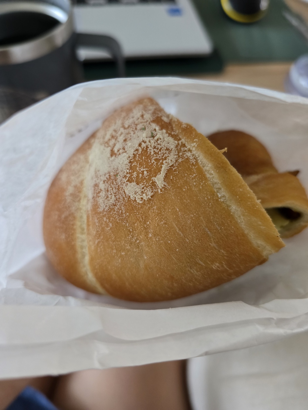 구매안소금빵