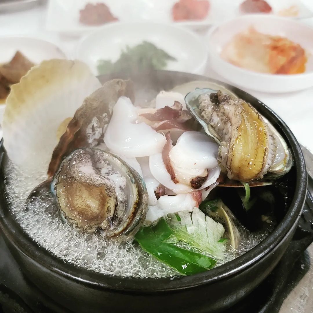 돌문어 문어 삼합 문어전복뚝배기 속초 맛집 추천 생방송투데이 수요맛전
