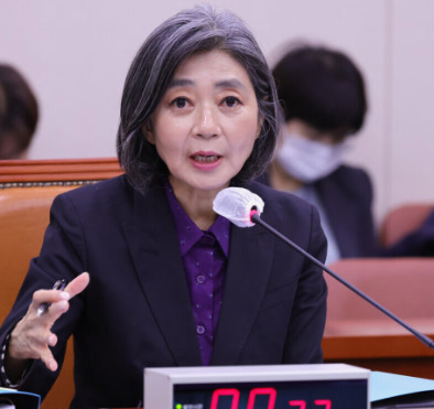 김행 언론인 경력