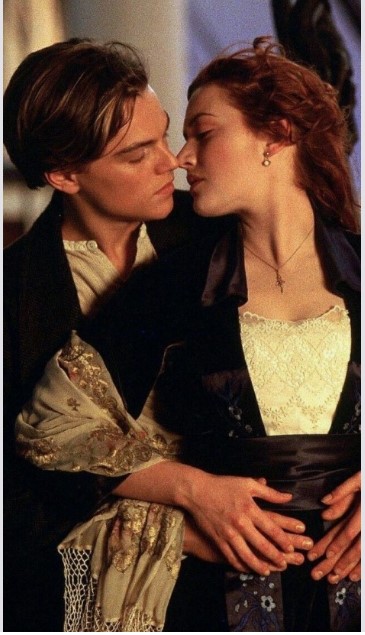 타이타닉 영화 포스터 이미지