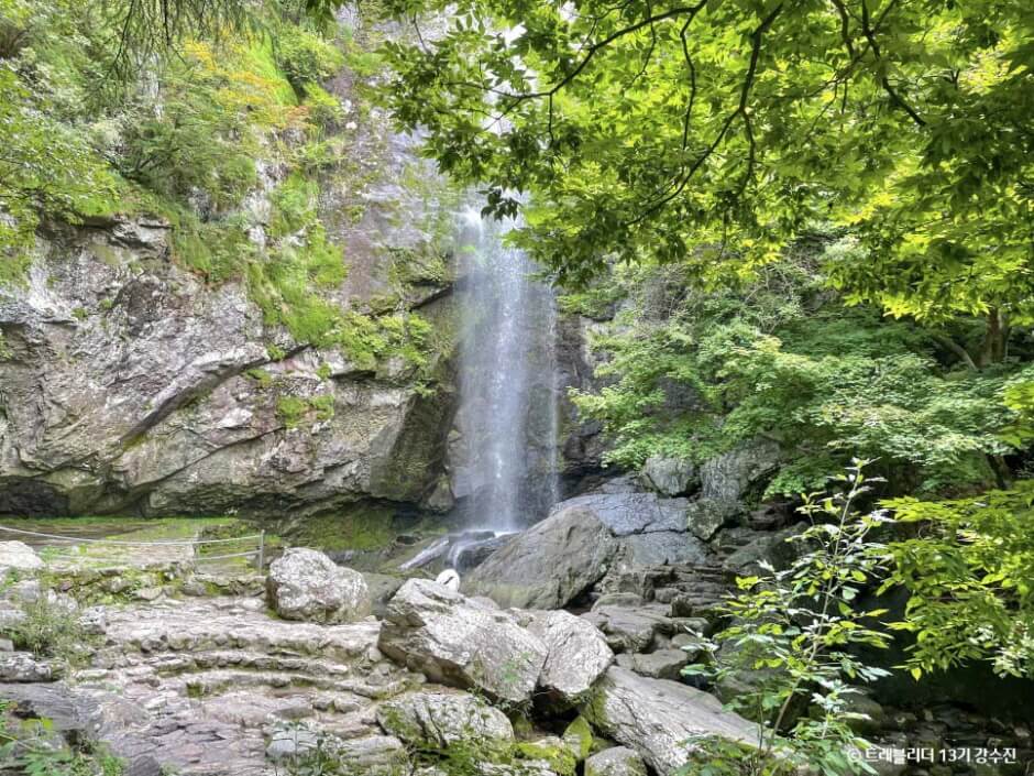 허리 아파서 등산 못하는 사람을 위한 , 자동차로 갈 수 있는 산정상
