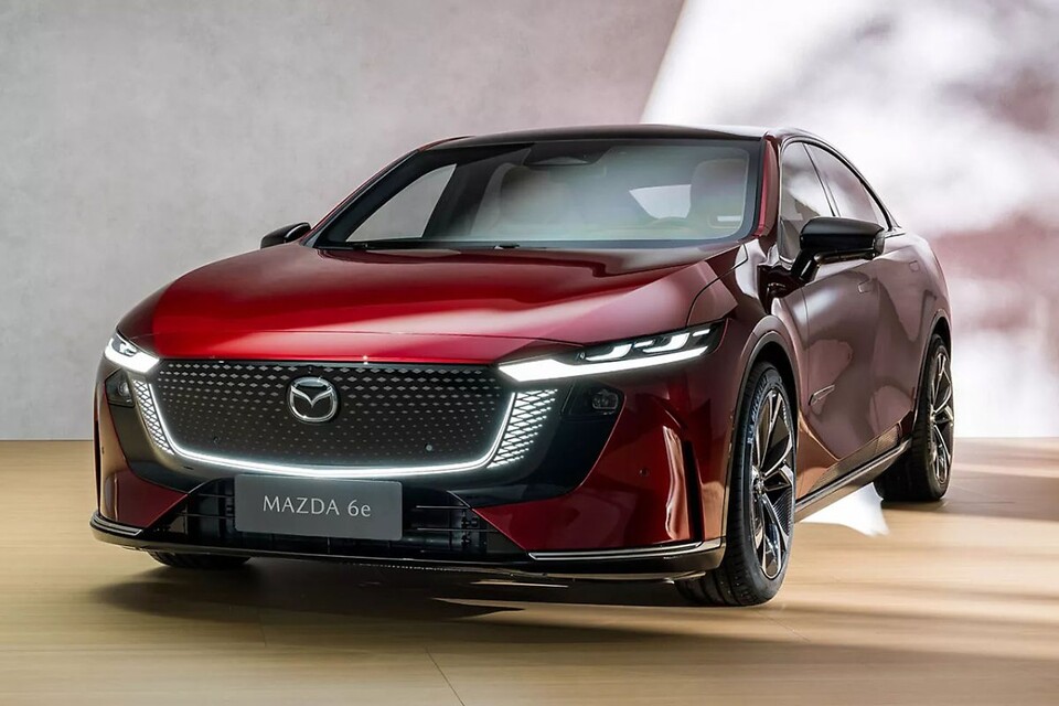 마쯔다 중형 전기세단 마쯔다 6e