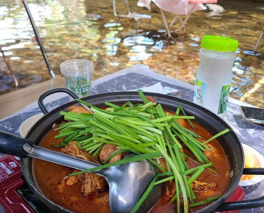 춘천 계곡에 백숙 맛집, 명월촌